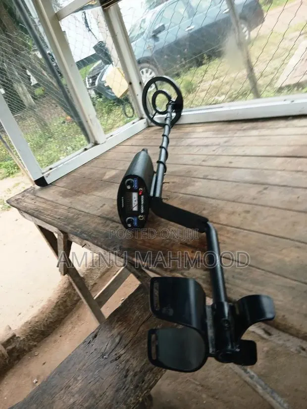 Metal Detector · Photo 1