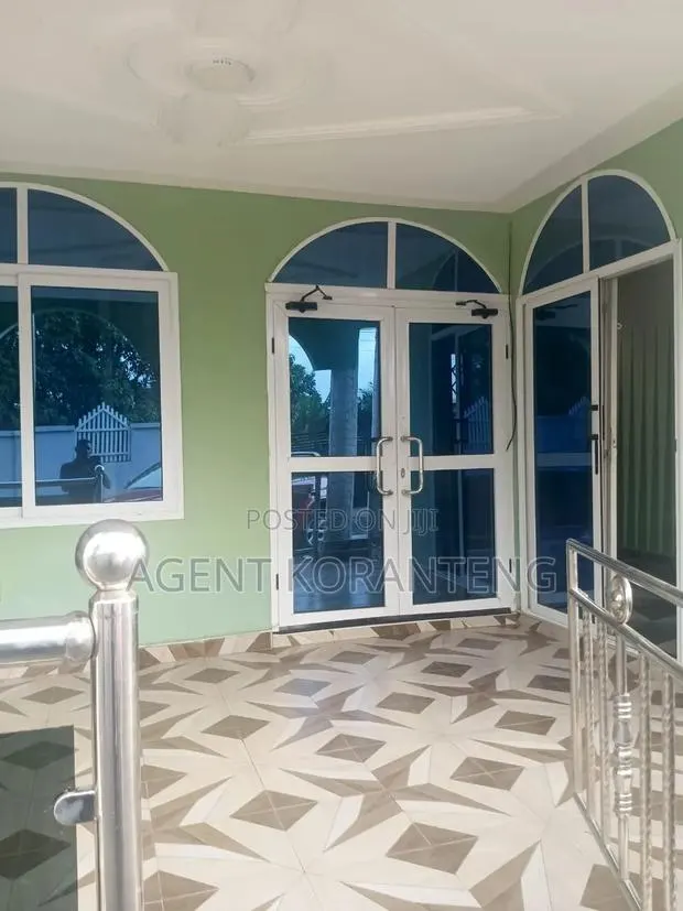 3bdrm Apartment in Oyarifa Mall Area for rent · Photo 1