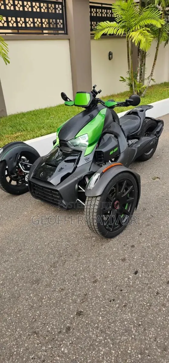 Can-Am 2023 Green