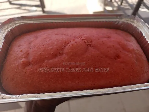 6 Inch Strawberry Raw Cake · Photo 4