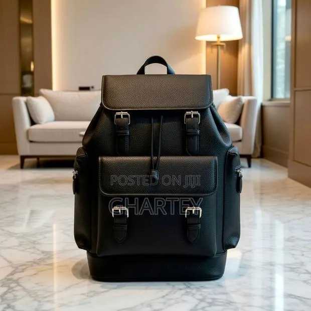 Quality Leather Rucksack Classic Urban Bagpack · Photo 1