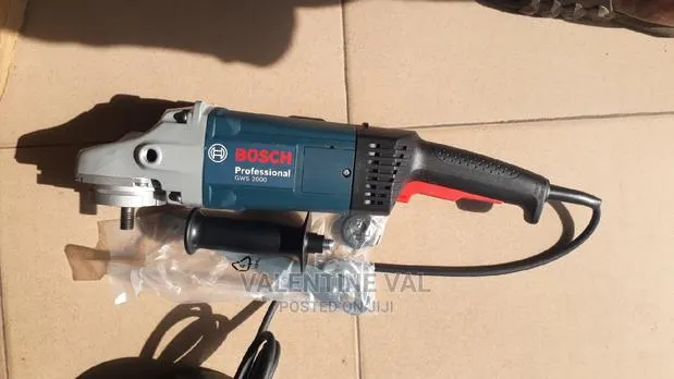 Bosch Cutting Machine Powerful · Photo 1