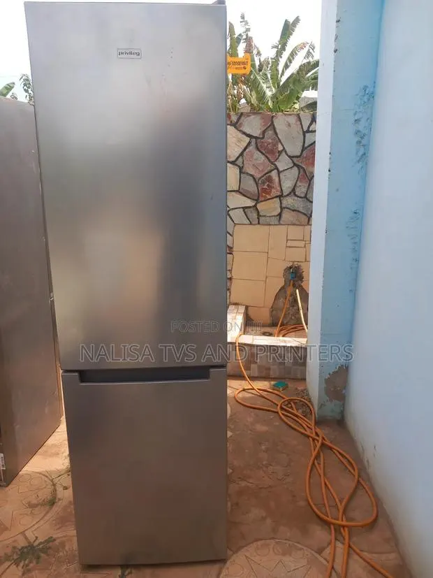 German Home Used Fridge Very Neat · Photo 1