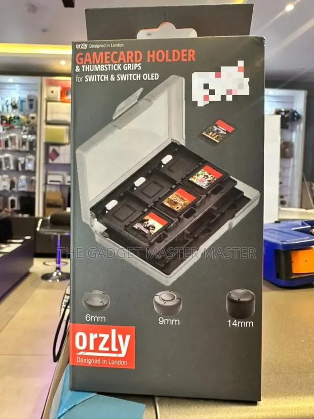 Orzly Gamecard Holder and Thumbstick Grip for Nintendo Switch · Photo 1