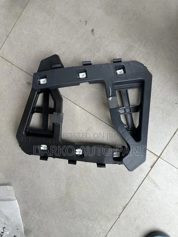 Kia Sportage 2022-2023 Front Bumper Complete Available · Photo 1