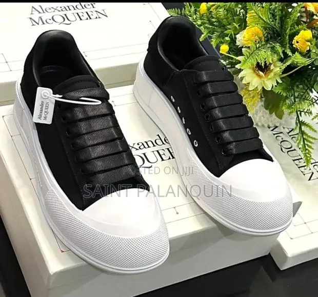 Alexander McQueen Deck Lace Up · Photo 1