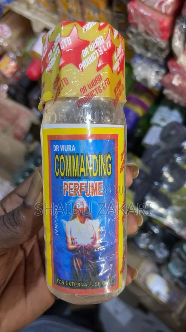 Commanding Perfume! · Photo 1