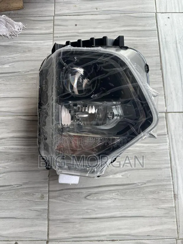 Hyundai Santa Fe 2019 2020 Headlight LED · Photo 1