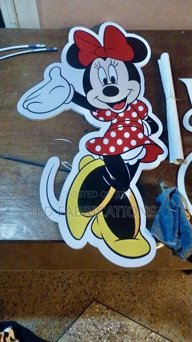 2d Stick Signage · Photo 1