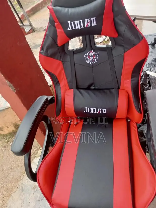 Gaming Chair · Photo 4