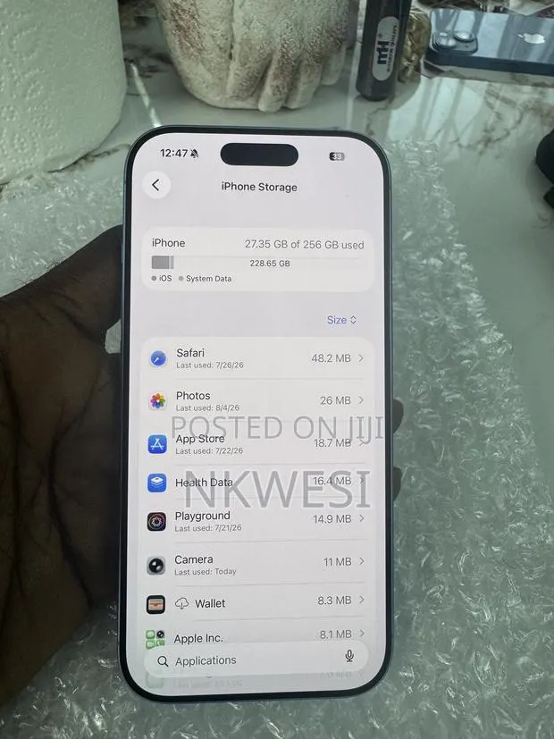 Apple iPhone 17 256 GB Blue · Photo 1