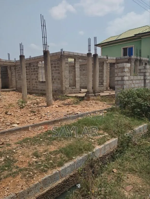 4bdrm Mansion in Enjoyy Estates, Tema Metropolitan for sale · Photo 1