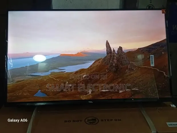 TCL 32” Led Tv – Bright, Bold, Beautiful · Photo 1