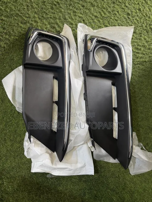 Honda Civic Fog Lights Lamp Cover 2019 2020 · Photo 1