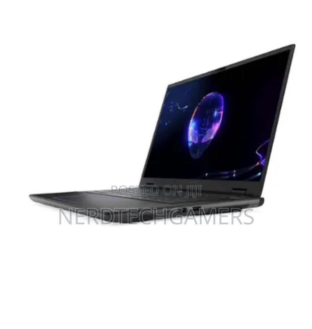 New Laptop Alienware M17x R2 32GB Intel Core Ultra 9 SSD 1T · Photo 3