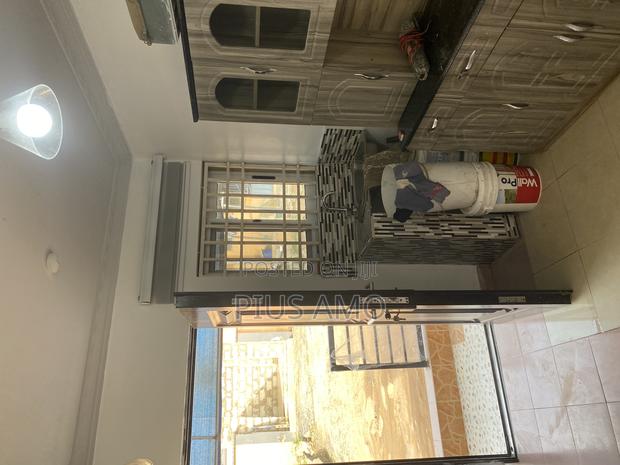 Executive Single Self Contained · Photo 5