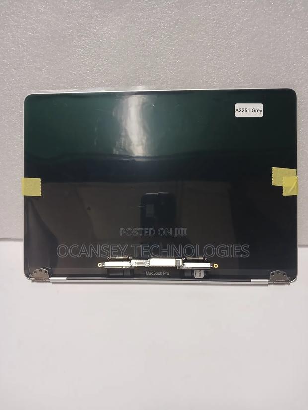 Apple Macbook Screen for A2251/ A1989/ A2289 (Grey / Silver ) · Photo 1