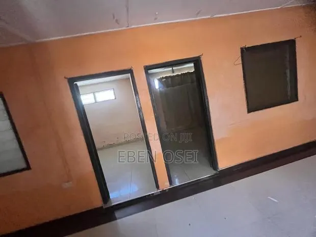 2bdrm Apartment in Dansoman for rent · Photo 1
