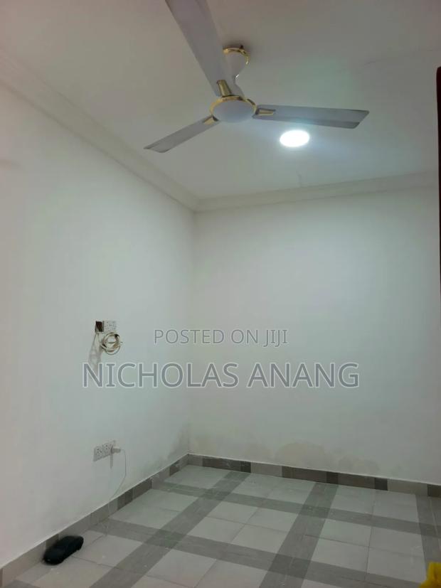 1bdrm Apartment in Dorns Properties, New Town for rent · Photo 6