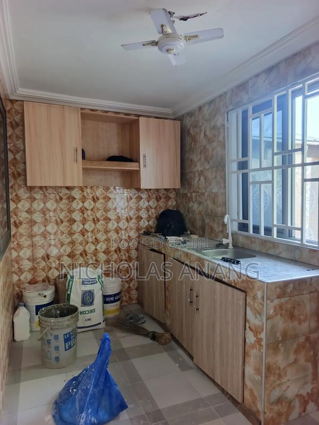 1bdrm Apartment in Dorns Properties, New Town for rent · Photo 8