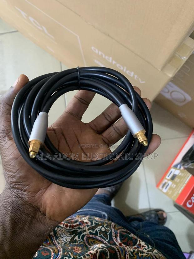 Optical Fiber Cable for Audio Devices · Photo 1