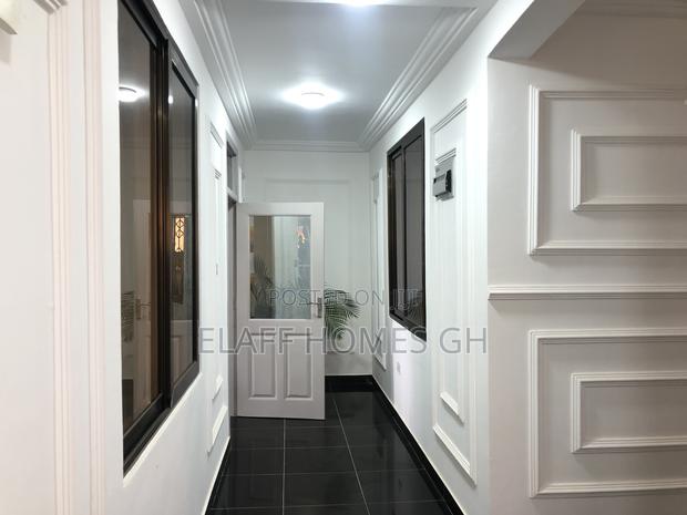 Furnished 2bdrm Apartment in Elaffhomesgh, Adjiriganor for rent · Photo 8