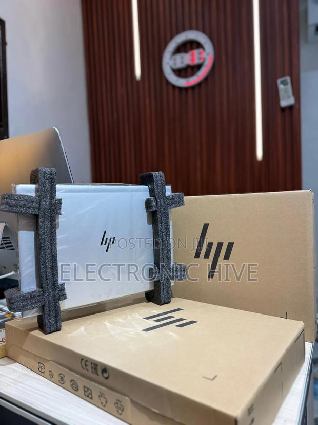 New Laptop HP EliteBook 745 G6 16GB AMD Ryzen 5 SSD 256GB · Photo 3