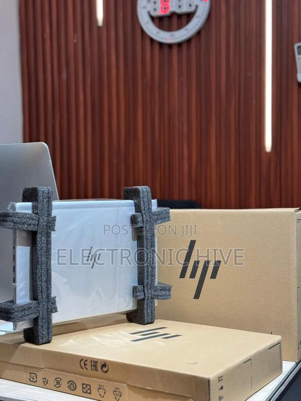 New Laptop HP EliteBook 745 G6 16GB AMD Ryzen 5 SSD 256GB · Photo 2