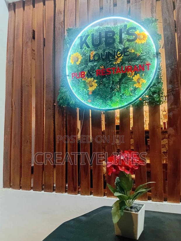 Green Lounge Signage · Photo 2
