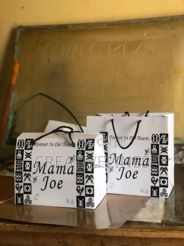 One Color Boxbag · Photo 1