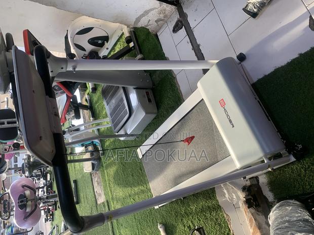 Treadmill 110kg · Photo 1