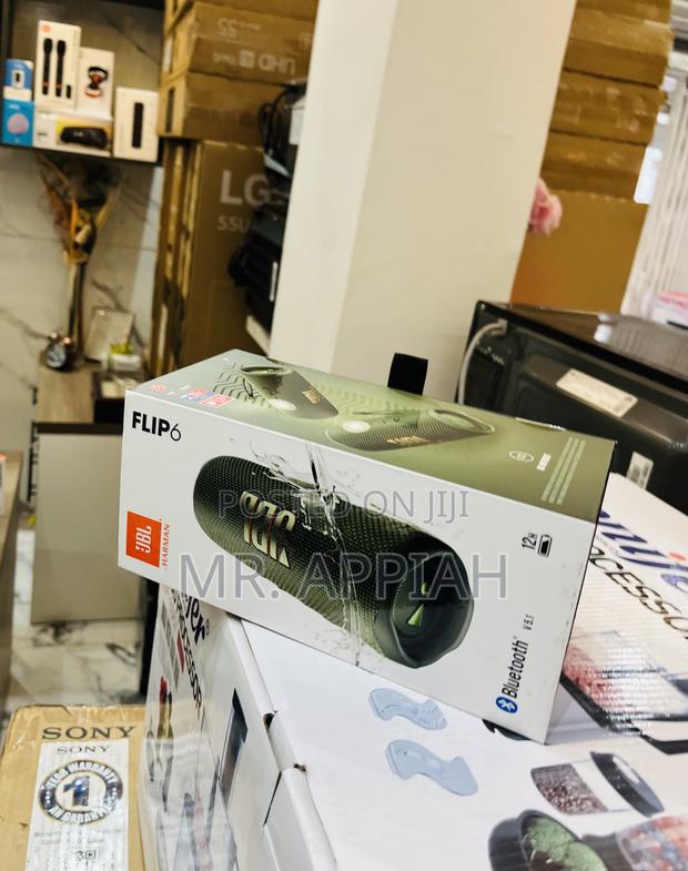 Check Out Affordable JBL Flip 6 Wireless Speaker(Green) · Photo 1