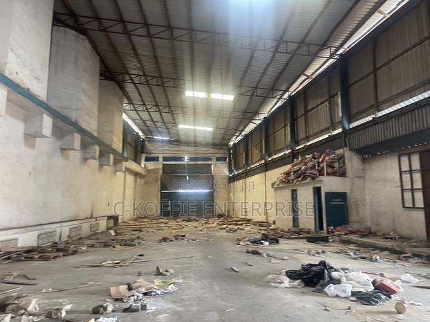 650 SQM Warehouse at North Kaneshie Industrial Area · Photo 2