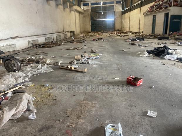 650 SQM Warehouse at North Kaneshie Industrial Area · Photo 1