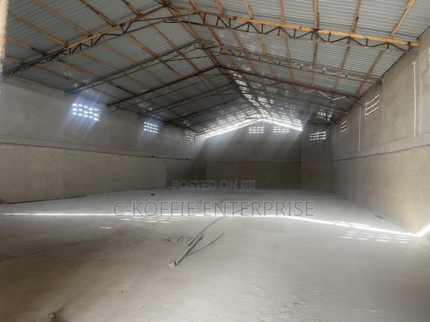 2,500 SQM Self Compound Warehouse at Haatso for Rent · Photo 2