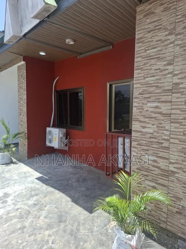 2bdrm Apartment in Community11, Tema Metropolitan for rent · Photo 3