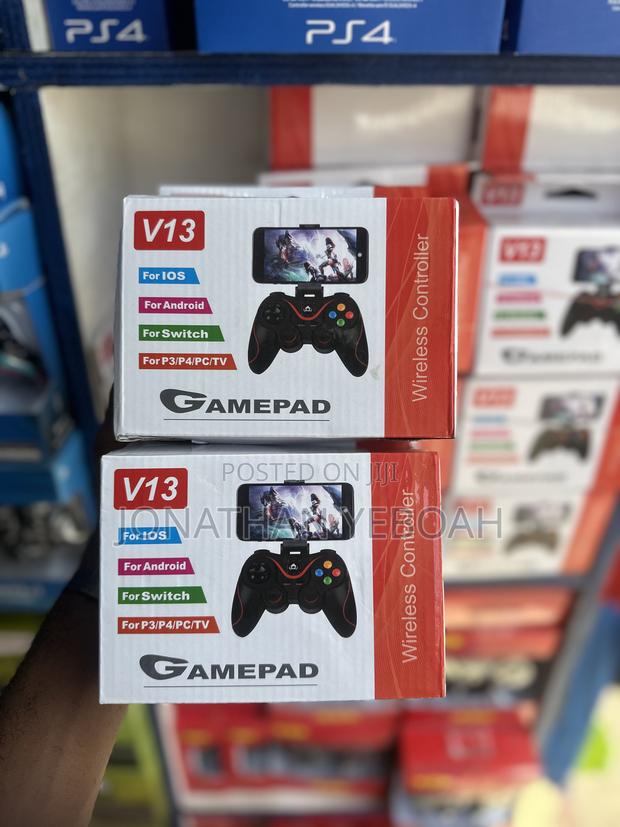 V13 Wireless Phone Gamepad · Photo 1