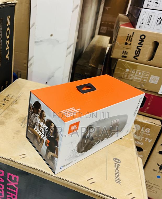 Effortless Quality JBL Charge 5 Wireless Speaker(Gray). · Photo 1