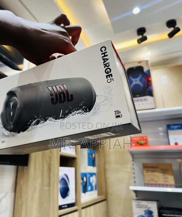 Newly Made JBL Charge 5 Wireless Speaker(Gray) · Photo 1