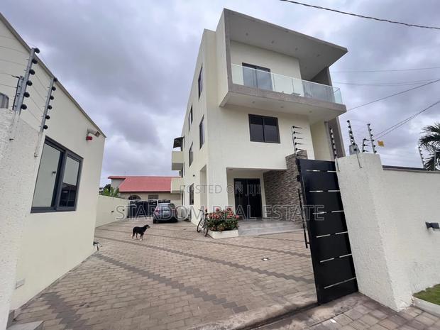 2bdrm Apartment in Adjiriganor for rent · Photo 1