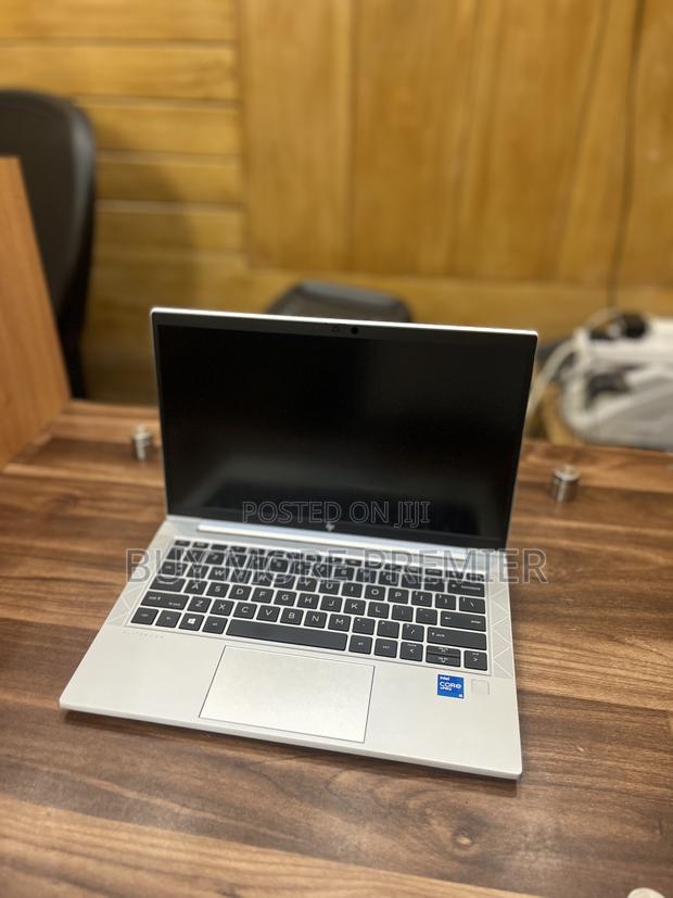 Laptop HP EliteBook 830 G8 16GB Intel Core I5 SSD 512GB · Photo 1