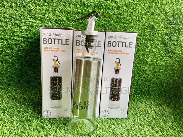 Stainless Glass Oil/ Vinegar Dispenser · Photo 3