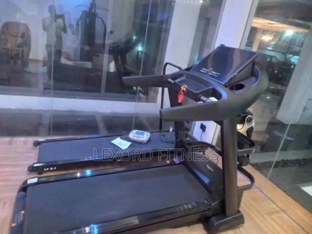 Treadmill 5hp 150kg · Photo 2
