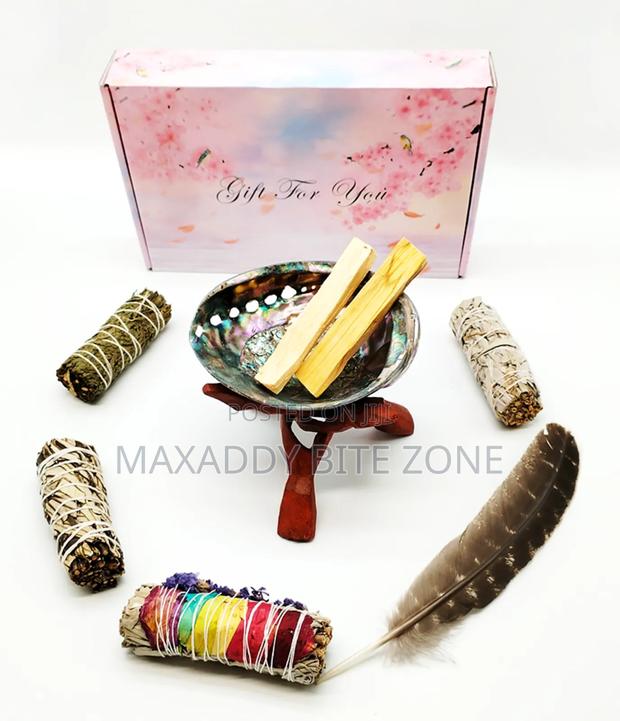 White Sage Kits With Palo Santo, Abalone and Stand · Photo 2