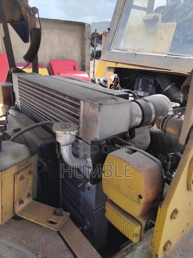 7 Ton Hyundai Forklift With Brand New Engine · Photo 8