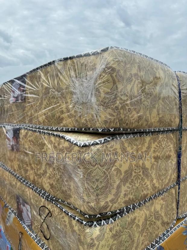 8inches Standard Double Mattress for Sale · Photo 1