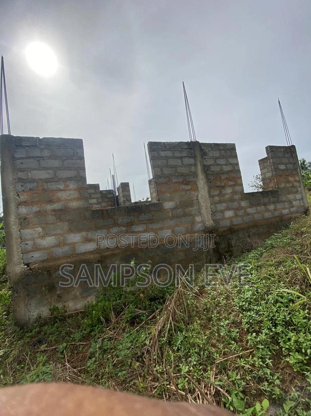 Uncompleted 2 Bedroom House for Sale at Nsawam-Fotobi +Blocks Stones · Photo 5