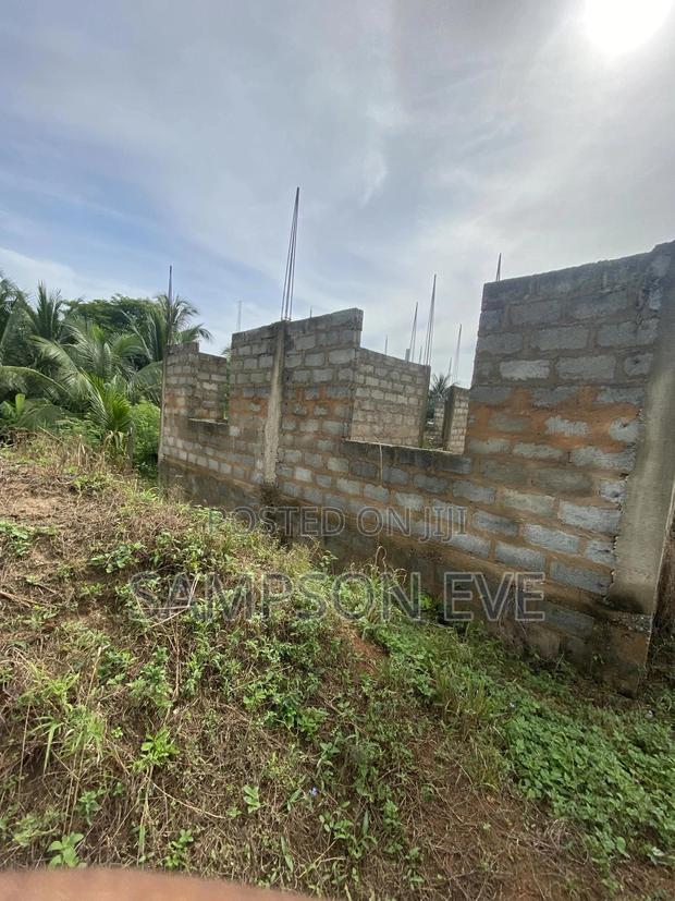 Uncompleted 2 Bedroom House for Sale at Nsawam-Fotobi +Blocks Stones · Photo 4