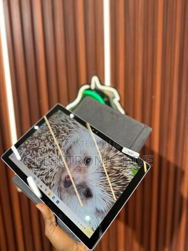 Laptop Microsoft Surface Pro 4 8GB Intel Core I5 SSD 256GB · Photo 4