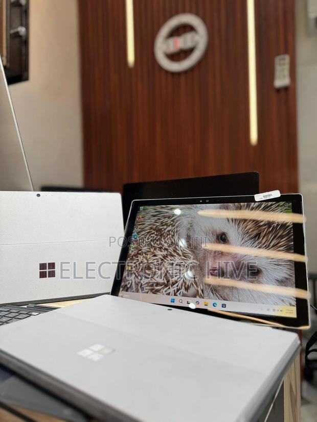 Laptop Microsoft Surface Pro 4 8GB Intel Core I5 SSD 256GB · Photo 1